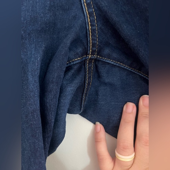 Levi’s 811 Curvy Skinny Jeans Size 34 Dark Wash - Picture 5 of 5